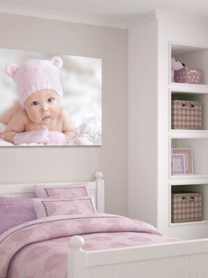 Quadro moderno bambini "ADORABILE BIMBA IN ROSA"