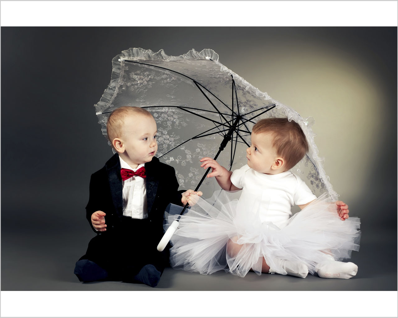 Quadro moderno amore bambini "GIOVANISSIMI SPOSINI" - Stampa su tela