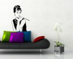 Adesivo da muro Audrey Hepburn "COLAZIONE DA TIFFANY"