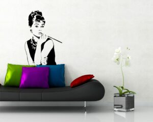 Adesivo da muro Audrey Hepburn "COLAZIONE DA TIFFANY"