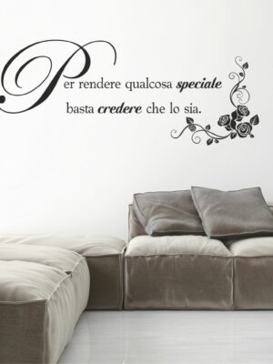 Adesivo da parete frase "QUALCOSA DI SPECIALE"