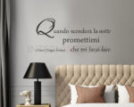 Adesivo da parete frase "QUANDO SCENDERÀ LA NOTTE..."