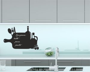 Lavagna adesiva-tagliere con olio e vino