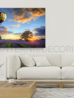 Quadro moderno mongolfiere "SU UN CAMPO DI LAVANDA" - Stampa su tela
