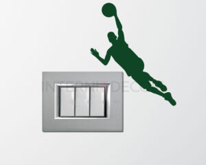 Adesivo murale basket "CESTISTA IN CANESTRO" - Mini sticker murale