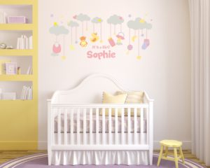 Tra stelle e nuvole-adesivo murale con nome