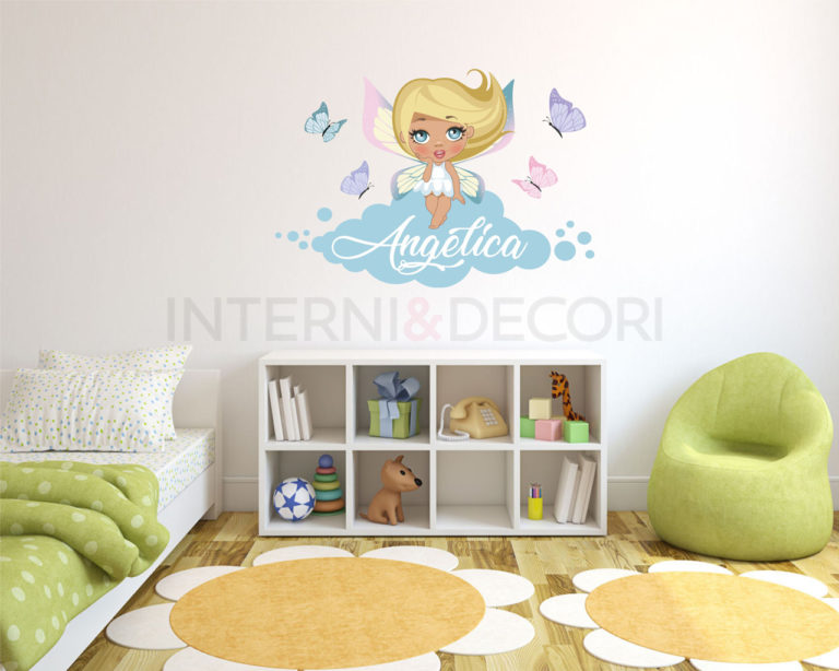 Adesivo da parete bimba "TRA DELICATE FARFALLE" - Adesivo murale con nome