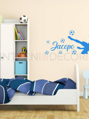 Adesivo da parete calcio "ACROBAZIE IN CAMPO" - Adesivo murale con nome