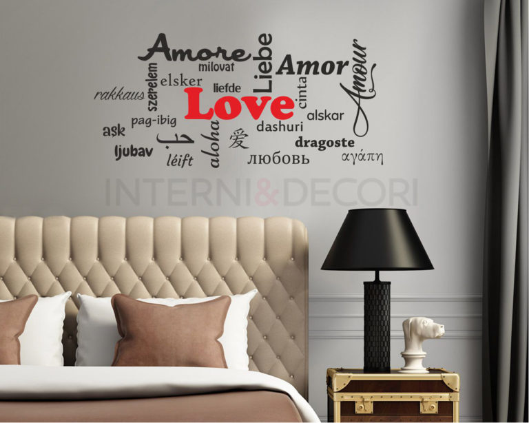 Adesivo da parete con scritte "AMORE IN VARIE LINGUE" - Adesivo murale