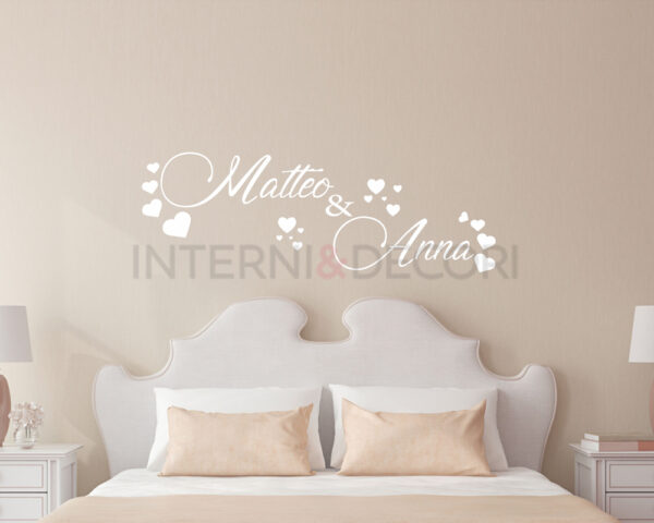 Adesivo da parete amore "NOMI TRA CUORI"
