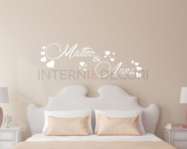 Adesivo da parete amore "NOMI TRA CUORI"