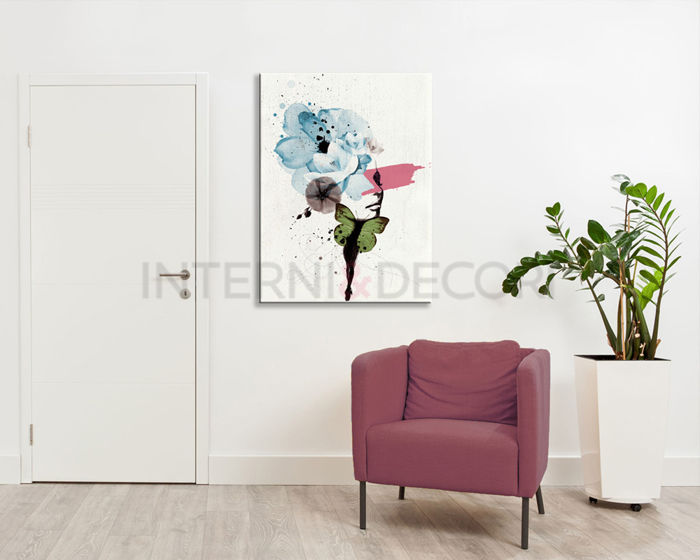 Quadro moderno donna “RITRATTO CON FARFALLA E FIORI” – Stampa su tela -  Interni & Decori