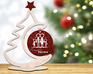 Albero di Natale con pallina personalizzata "FAMILY CHRISTMAS TREE"- Decorazioni taglio laser