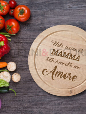 Tagliere in legno festa della mamma "NELLA CUCINA DI MAMMA"