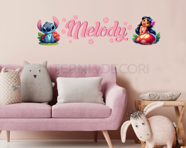 Adesivo murale con nome "STITCH E LA DOLCE LILO"