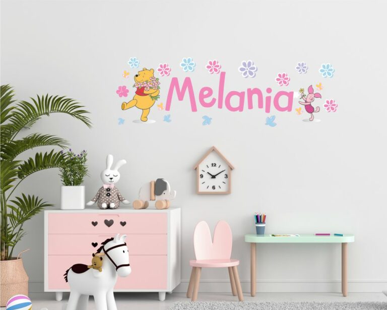 Adesivo con nome bimba "WINNIE THE POOH E PIMPI IN ROSA"