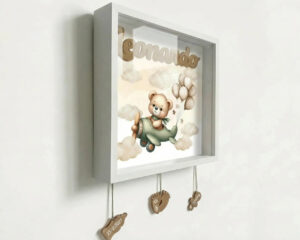 Quadretto nascita personalizzato con nome – orsetto su aeroplanino